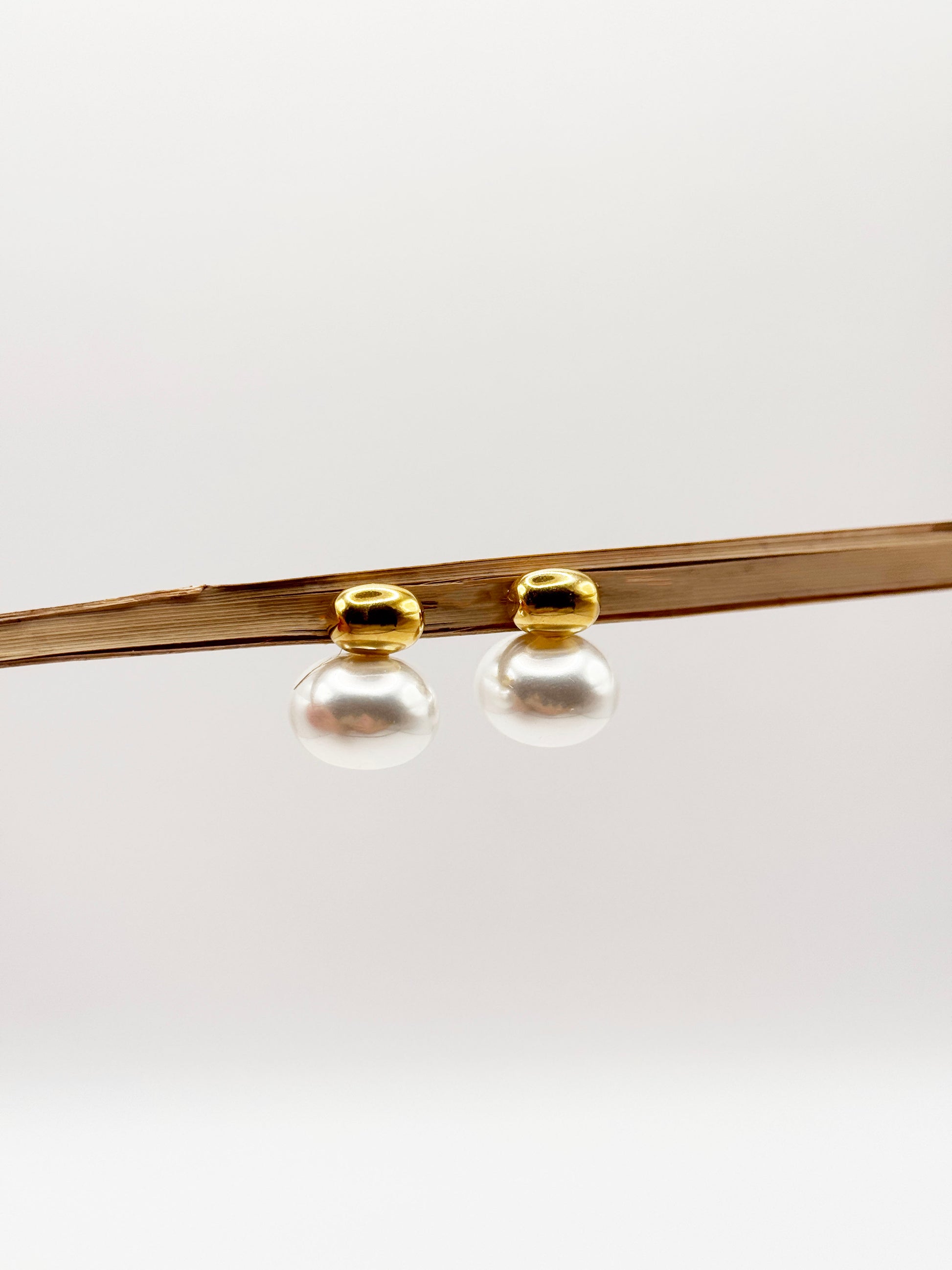 Aretes Bone